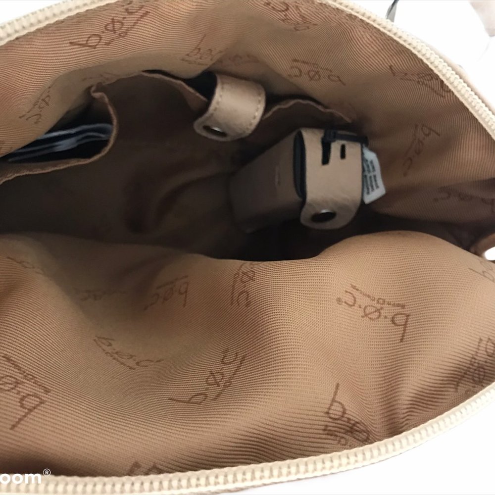 NWT b.o.c Power Bank Purse Handbag Charges Phone - Picture 3 of 11
